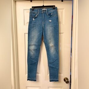 Levis| 721 High Rise Skinny Jeans Size 27